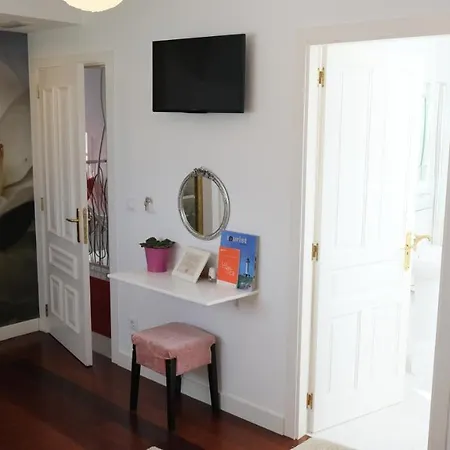 La Casa De Camelias Hotel Busto