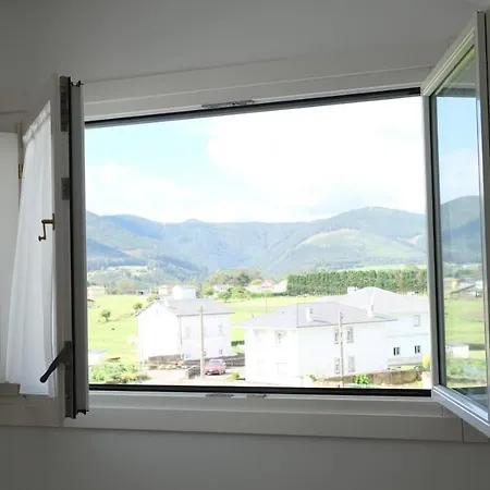 La Casa De Camelias Busto