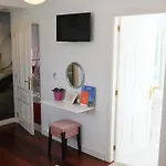 La Casa De Camelias Hotel Busto