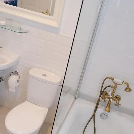 La Casa De Camelias فندق