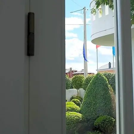 La Casa De Camelias Hotel Busto