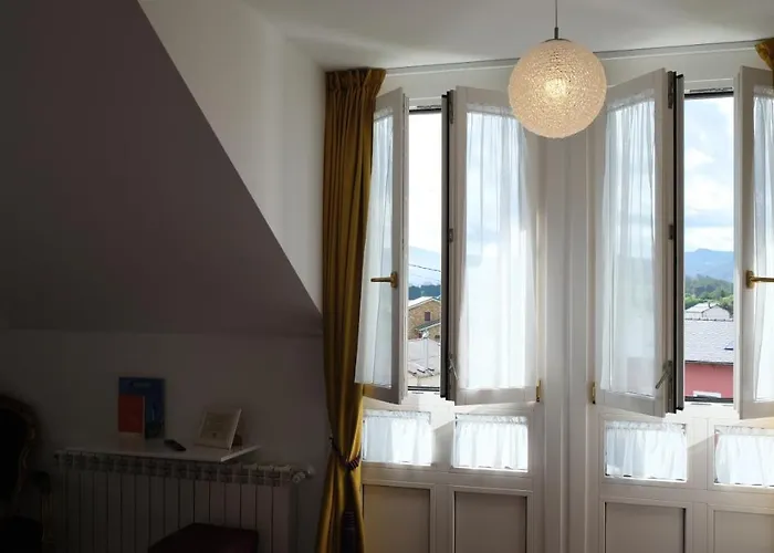 Hotel La Casa De Camelias 3*