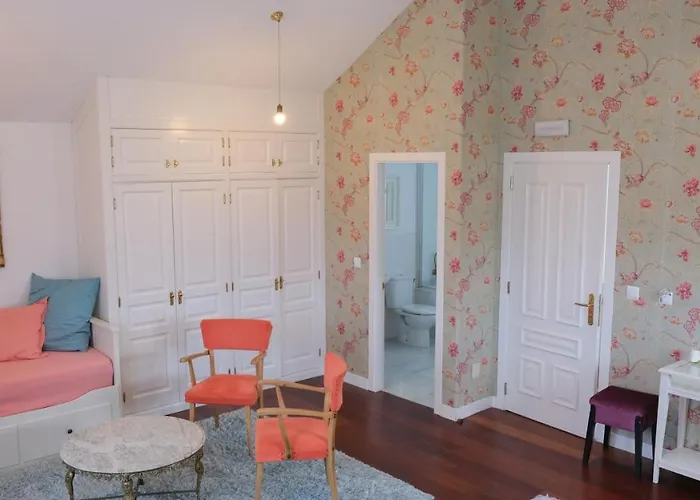 La Casa De Camelias 3* Busto