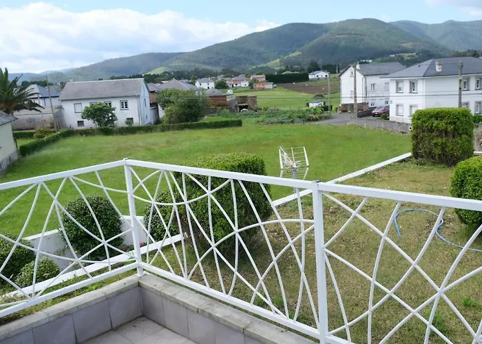 La Casa De Camelias Hotel Busto